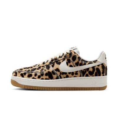 Nike Air Force 1 '07 Women's Shoes. Nike CH